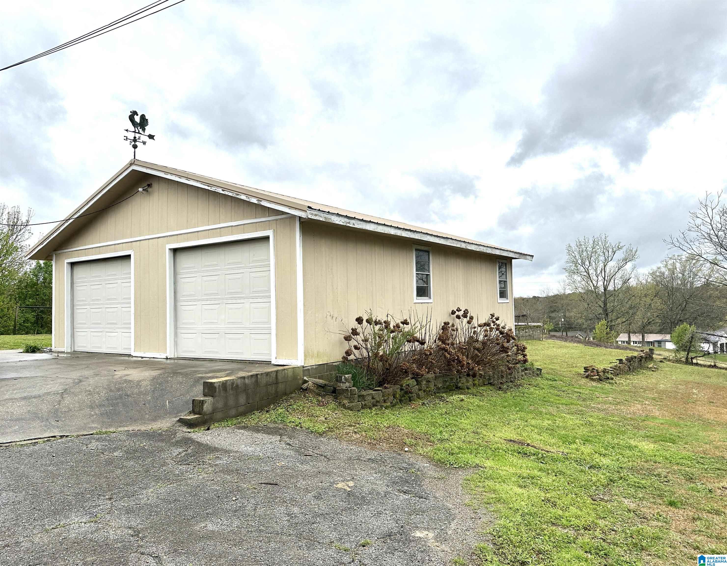 404 Hilltop Road Weaver, AL 36277 - Photo 31 of 48