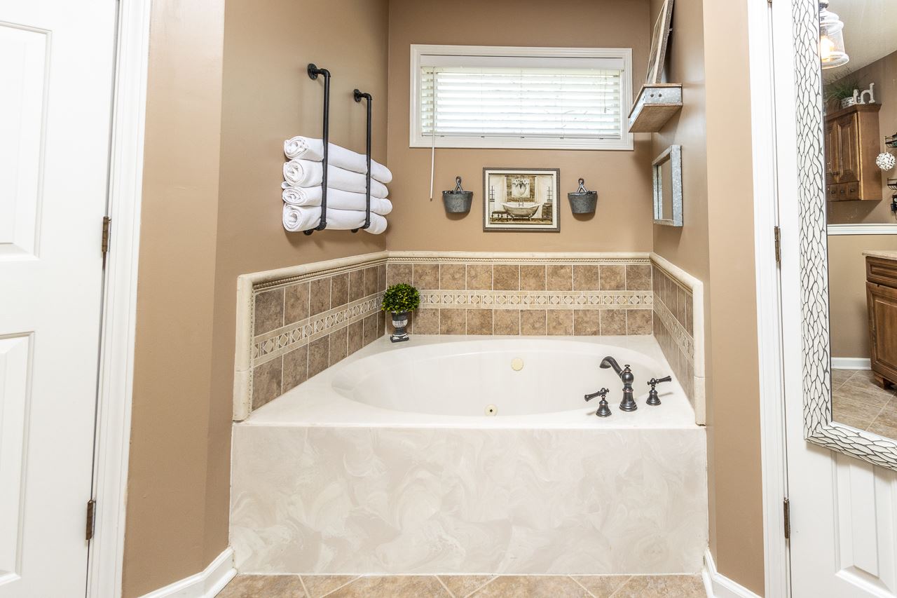 8194 Rockbridge Road Bartlett, TN 38002 - Photo 15 of 23 Gallery Image 15