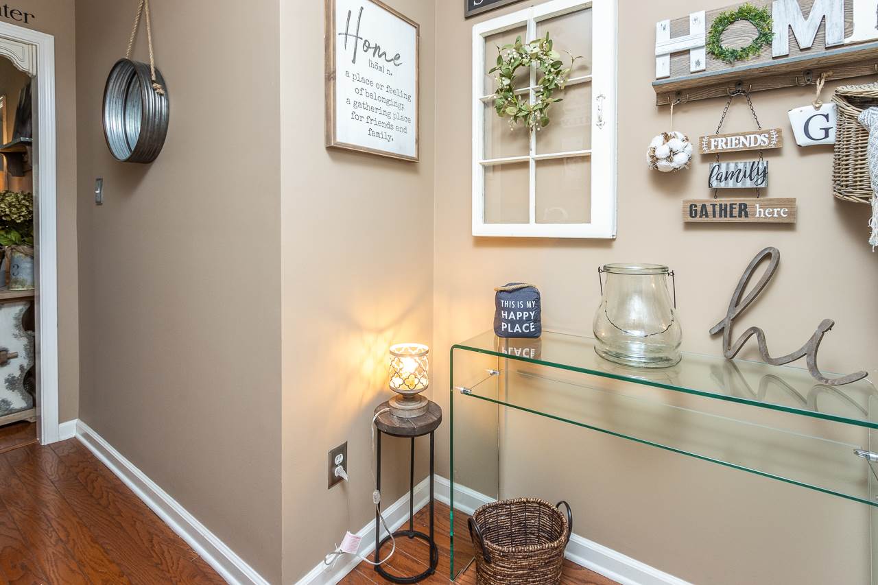 8194 Rockbridge Road Bartlett, TN 38002 - Photo 3 of 23 Gallery Image 3