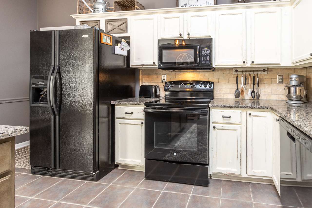 8194 Rockbridge Road Bartlett, TN 38002 - Photo 7 of 23 Gallery Image 7