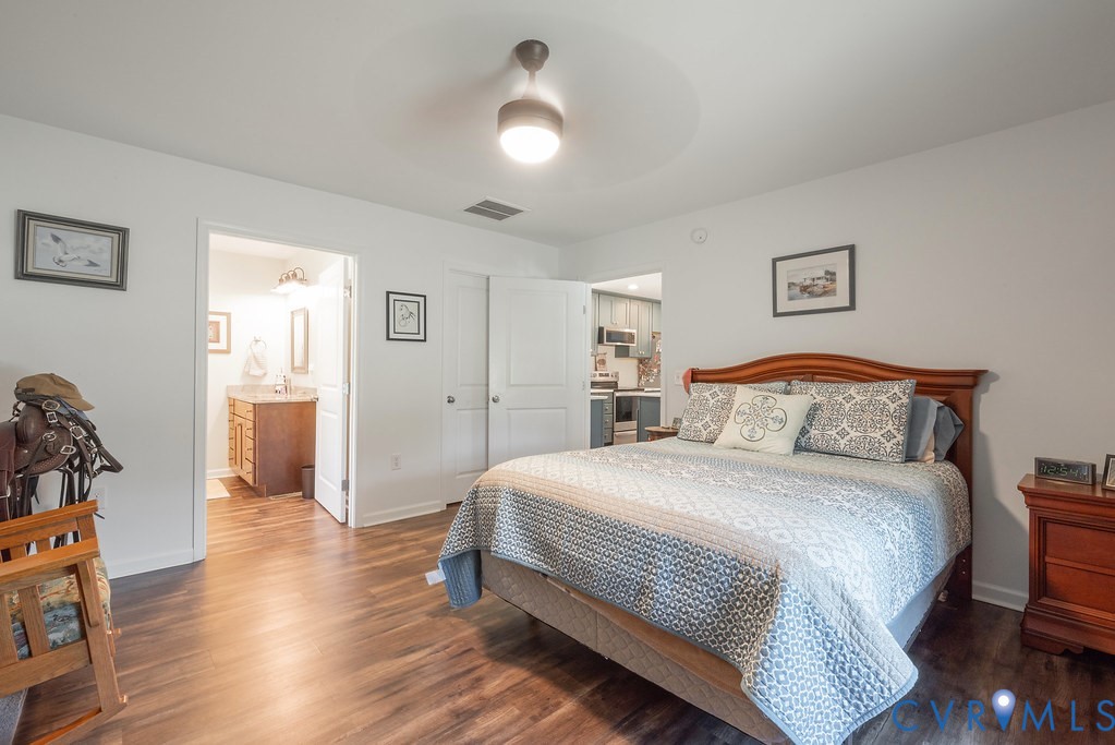 4336 Hells Bend Road Palmyra, VA 22963 - Photo 14 of 35 Bright interior with wood-finish flooring and a ce