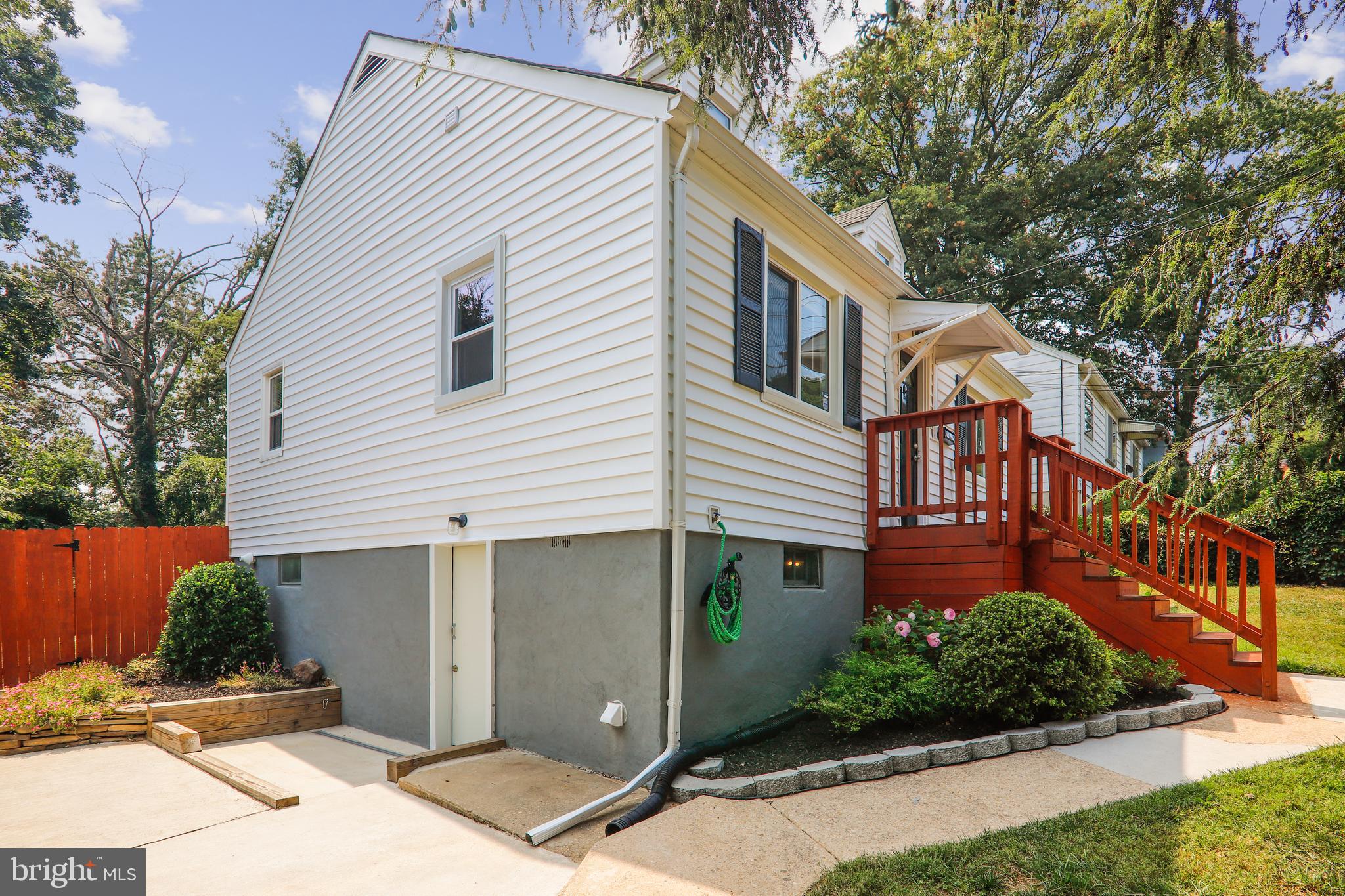 7735 Emerson Road Hyattsville, MD 20784 - Photo 3 of 44 Gallery Image 3