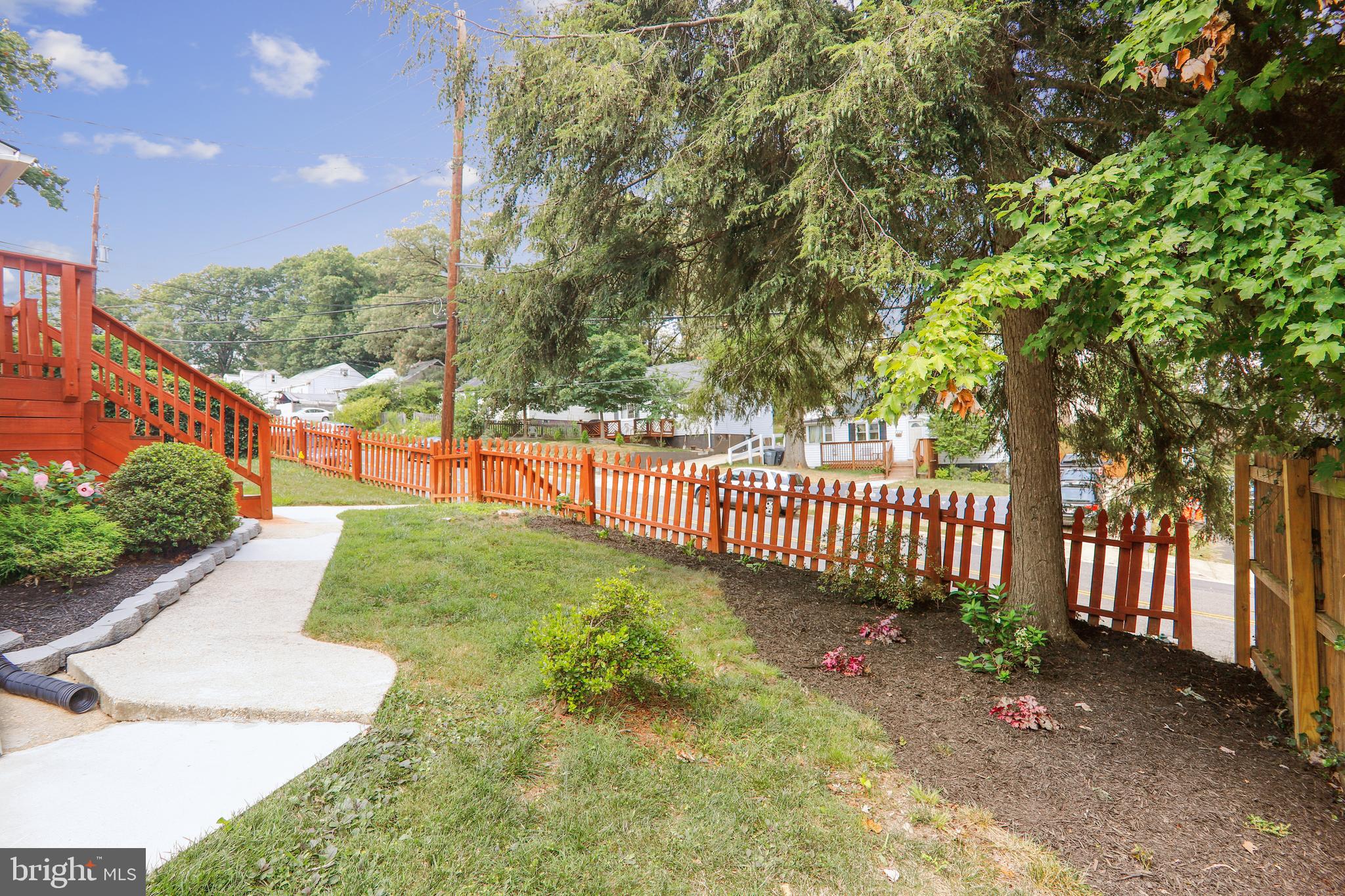 7735 Emerson Road Hyattsville, MD 20784 - Photo 5 of 44 Gallery Image 5