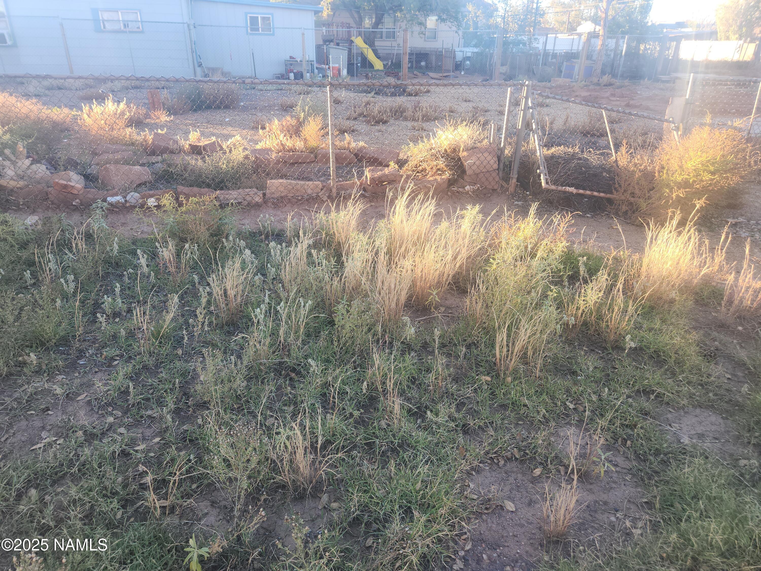 415 South Edwin Avenue Winslow, AZ 86047 - Photo 5 of 9