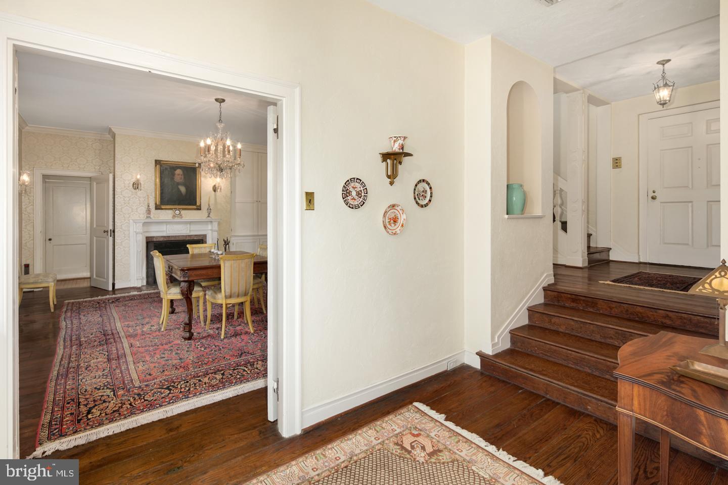 150 Guernsey Road Swarthmore, PA 19081 - Photo 10 of 26 Foyer leading to Dining Room