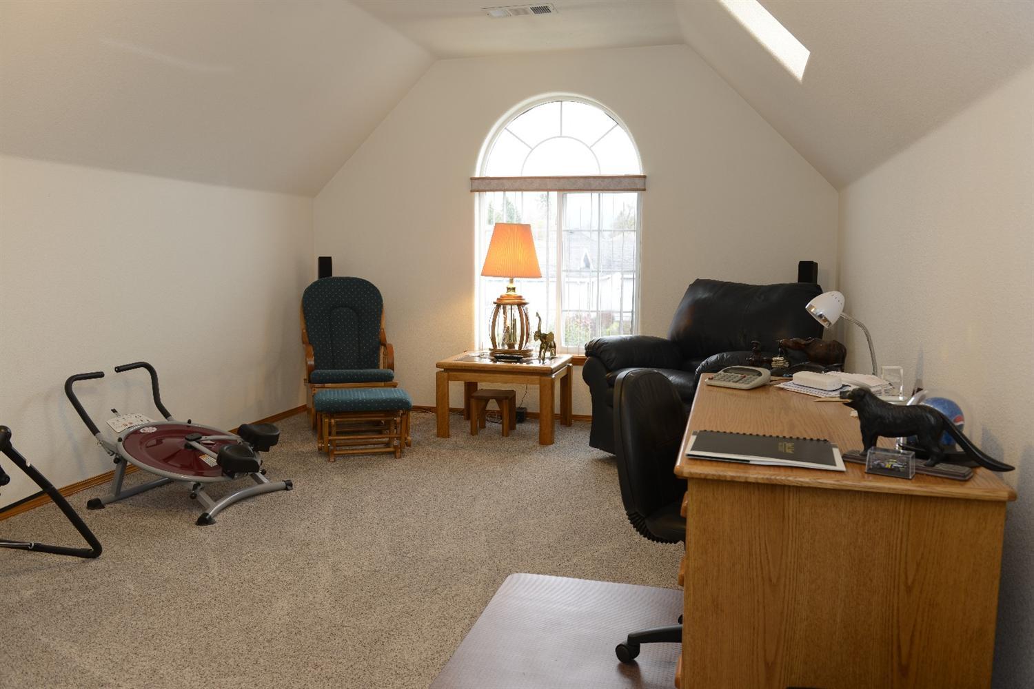 534 Mitchell Way Central Point, OR 97502 - Photo 25 of 34 Gallery Image 25