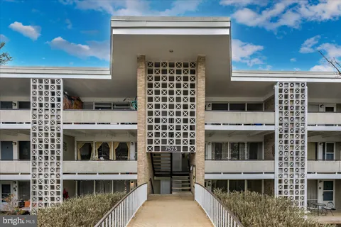 $330,000 | 7523 Spring Lake Drive, Unit C2, Bethesda, MD 20817