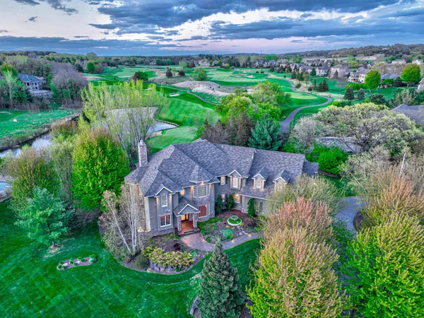 $2,495,000 | 327 Lindsay Road, Hudson, WI 54016