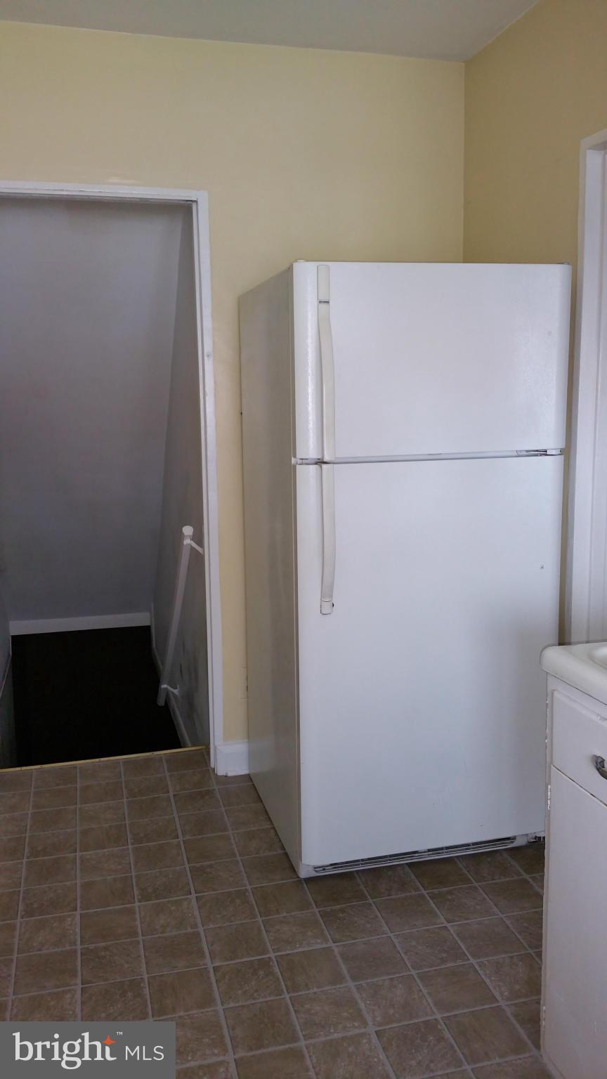 3902 Colchester Road Baltimore, MD 21229 - Photo 8 of 27 a view of an empty room