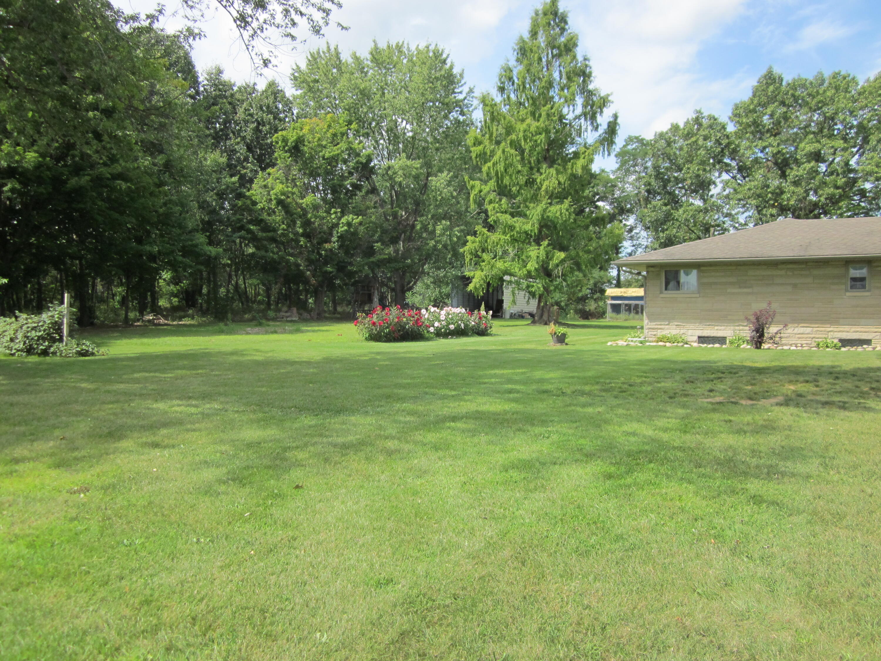 76940 Territorial Road Decatur, MI 49045 - Photo 3 of 78 IMG_0480
