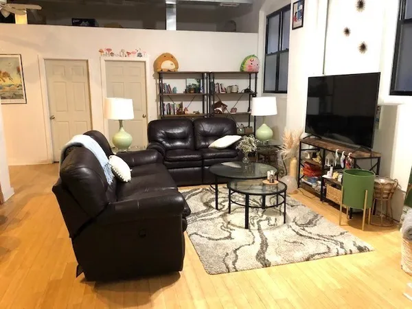 $5,800 | 121 Beach Street, Unit 105, Boston, MA 02111