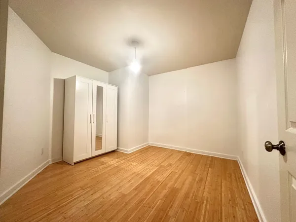 $5,800 | 121 Beach Street, Unit 105, Boston, MA 02111