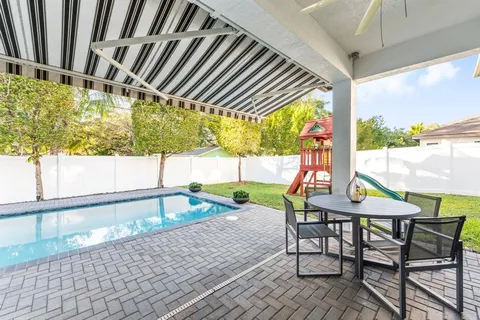 $899,500 | 4919 Whispering Way, Fort Lauderdale, FL 33312