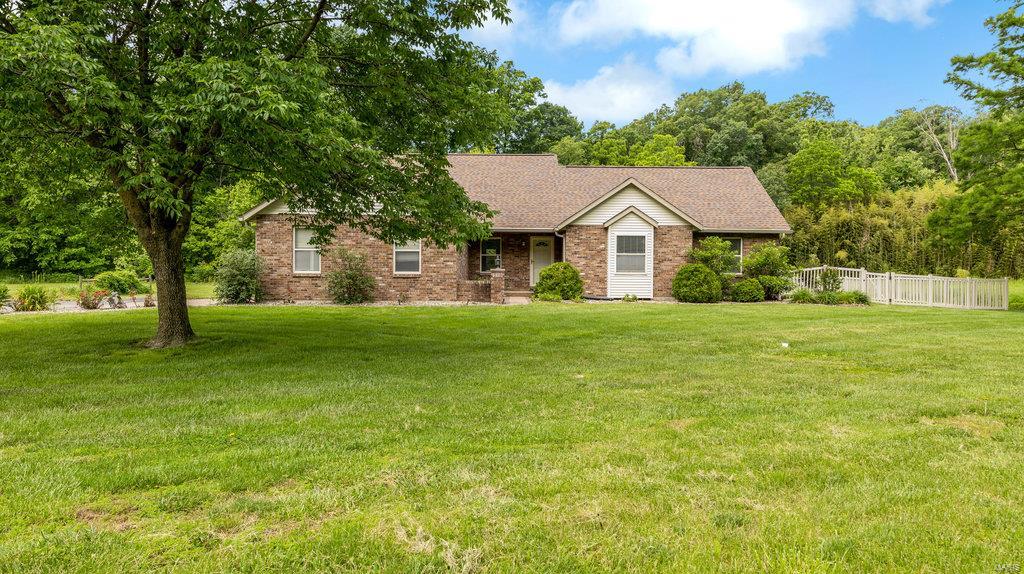 519 Gall Road Columbia, IL 62236 - Photo 3 of 58