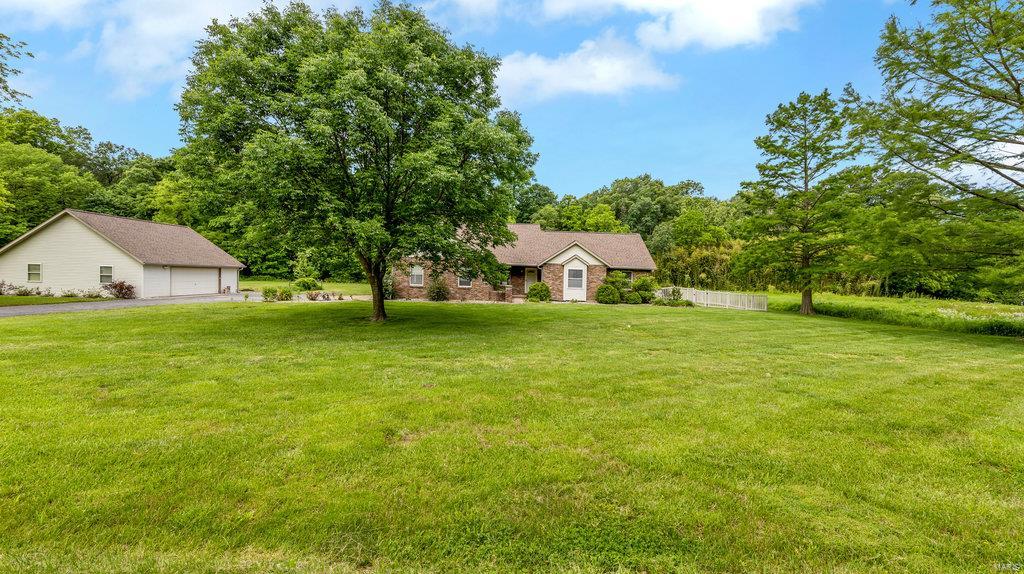 519 Gall Road Columbia, IL 62236 - Photo 4 of 58