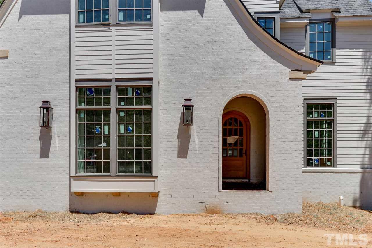 121 Dartmouth Road Raleigh, NC 27609 - Photo 2 of 30