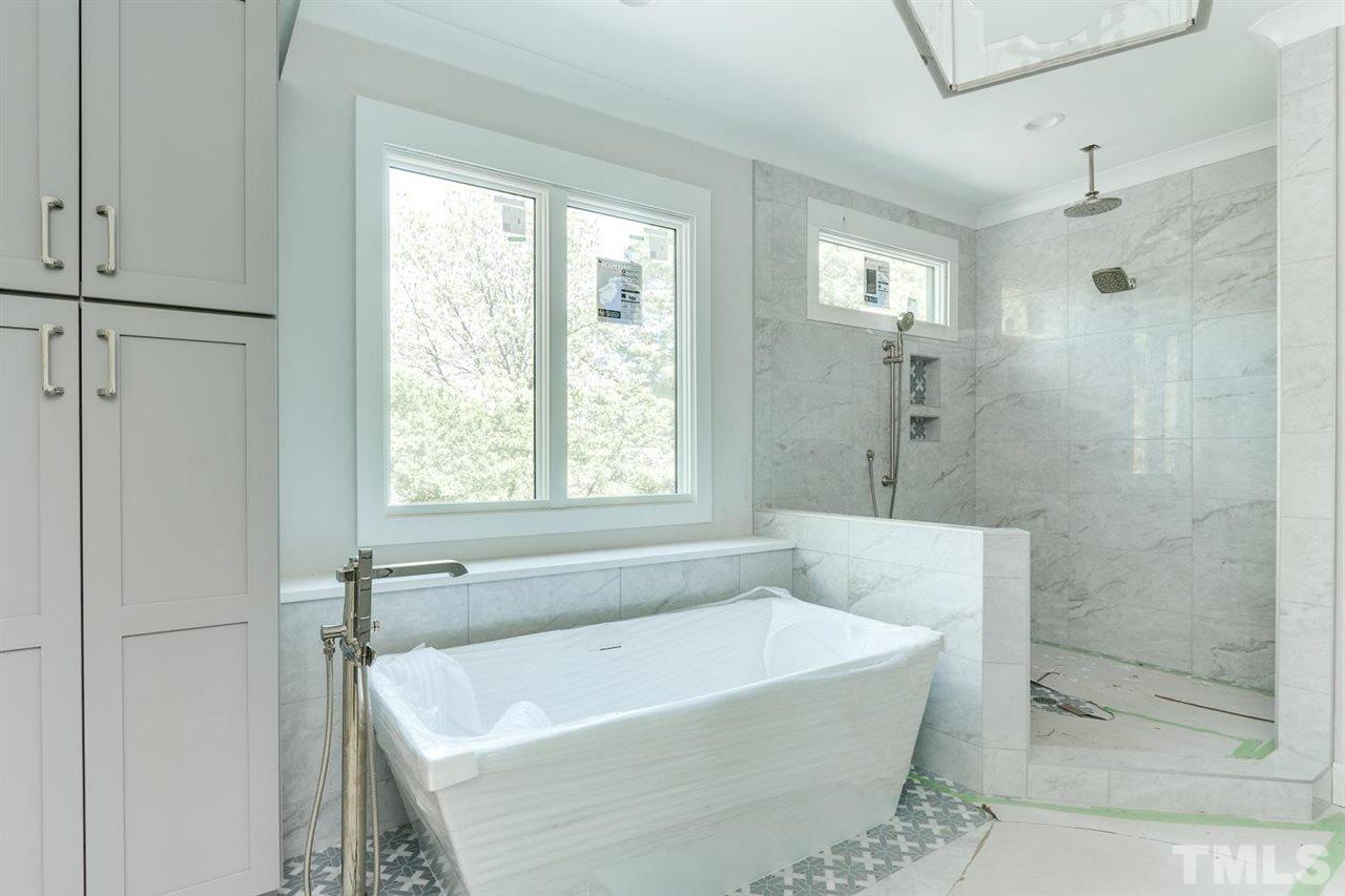 121 Dartmouth Road Raleigh, NC 27609 - Photo 13 of 30