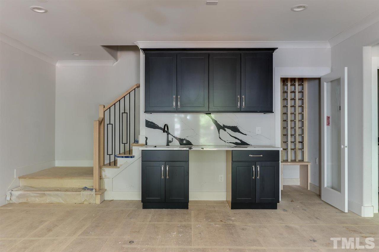 121 Dartmouth Road Raleigh, NC 27609 - Photo 15 of 30