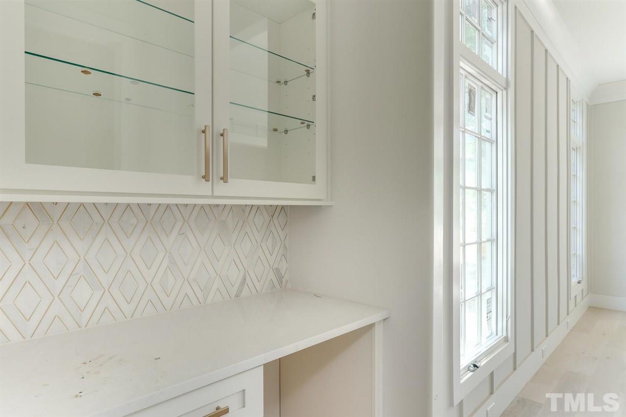 121 Dartmouth Road Raleigh, NC 27609 - Photo 9 of 30