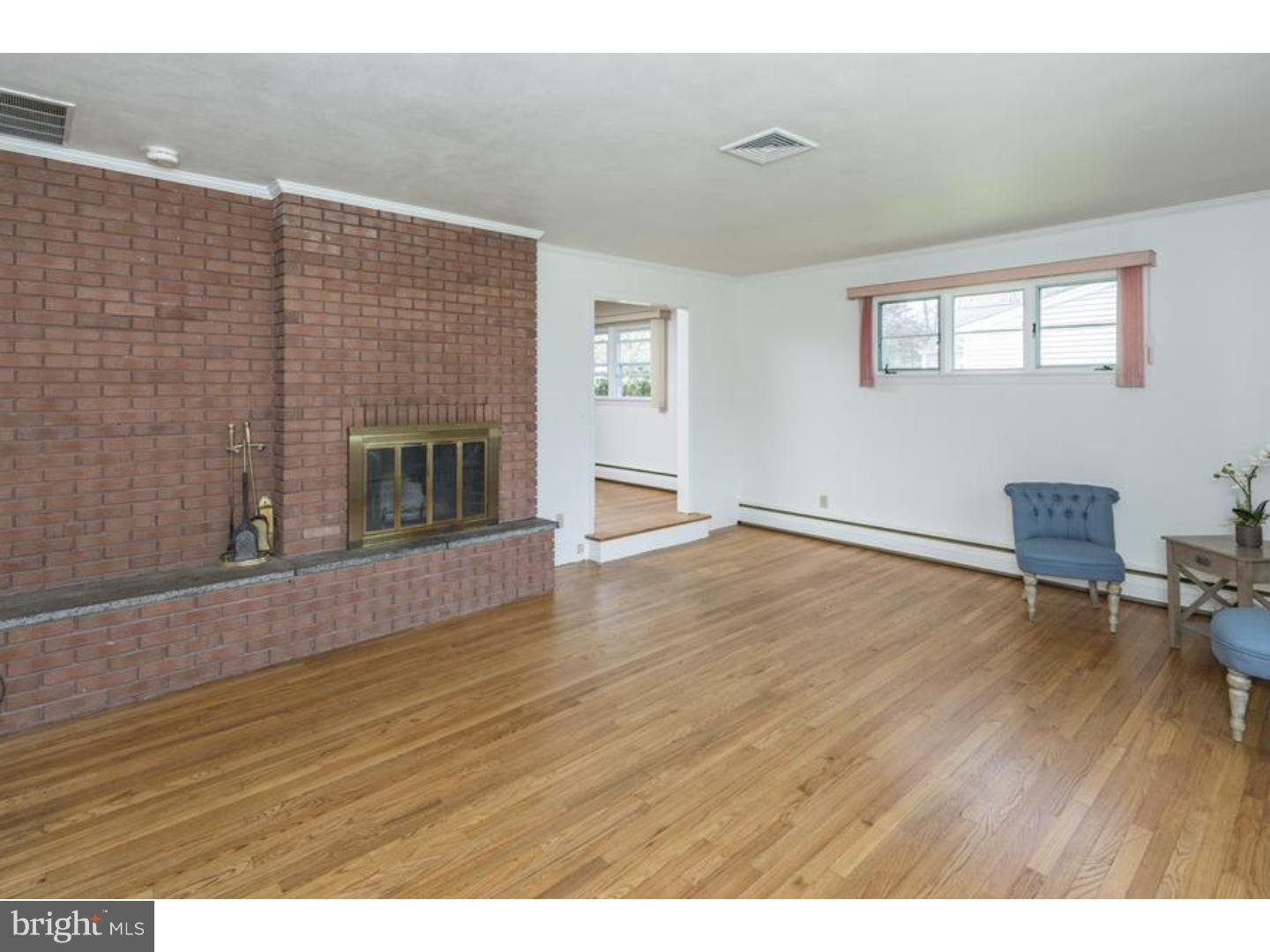 366 North Harrison Street Princeton, NJ 08540 - Photo 6 of 25 Living Room