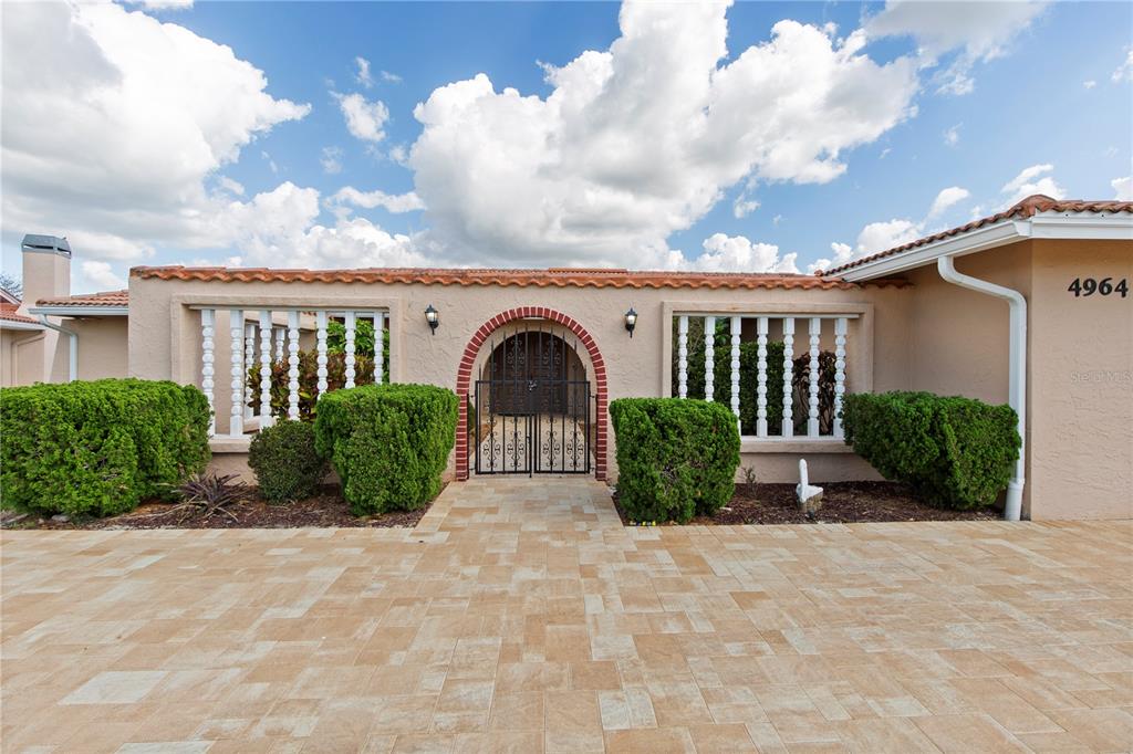 4964 South Shore Drive New Port Richey, FL 34652 - Photo 5 of 69
