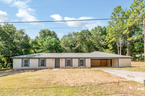 $325,000 | 8045 Oak Hill Drive, Semmes, AL 36575
