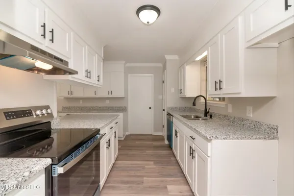 $325,000 | 8045 Oak Hill Drive, Semmes, AL 36575