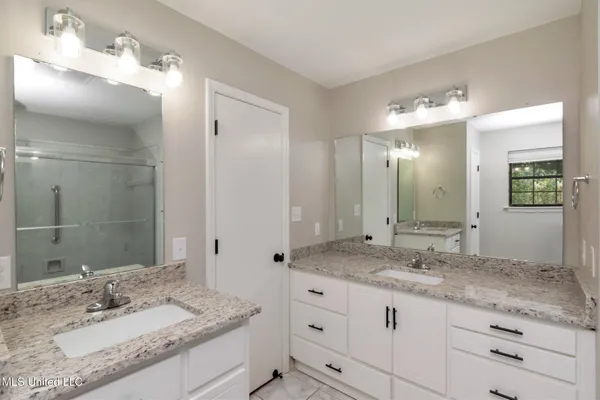 $325,000 | 8045 Oak Hill Drive, Semmes, AL 36575