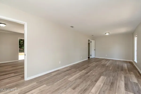 $325,000 | 8045 Oak Hill Drive, Semmes, AL 36575