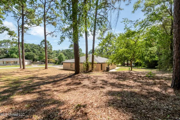 $325,000 | 8045 Oak Hill Drive, Semmes, AL 36575