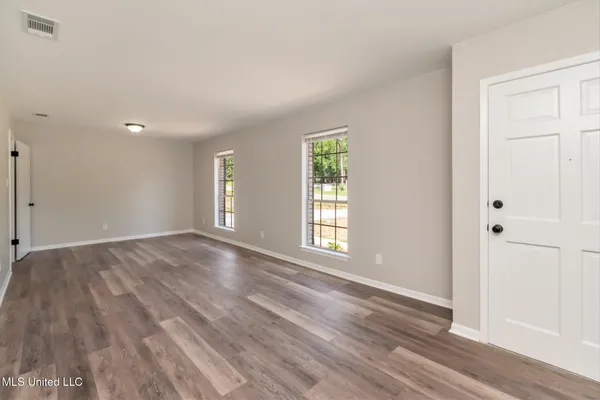 $325,000 | 8045 Oak Hill Drive, Semmes, AL 36575