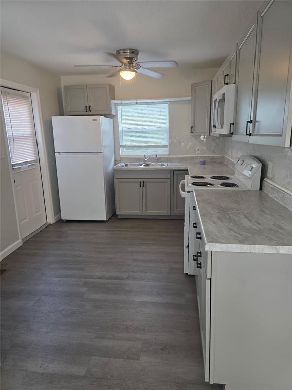 811 Merridale Avenue Leesburg, FL 34748 - Photo 3 of 19
