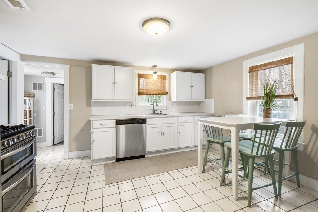 21 Howard Street Canton, MA 02021 - Photo 5 of 22 Gallery Image 5