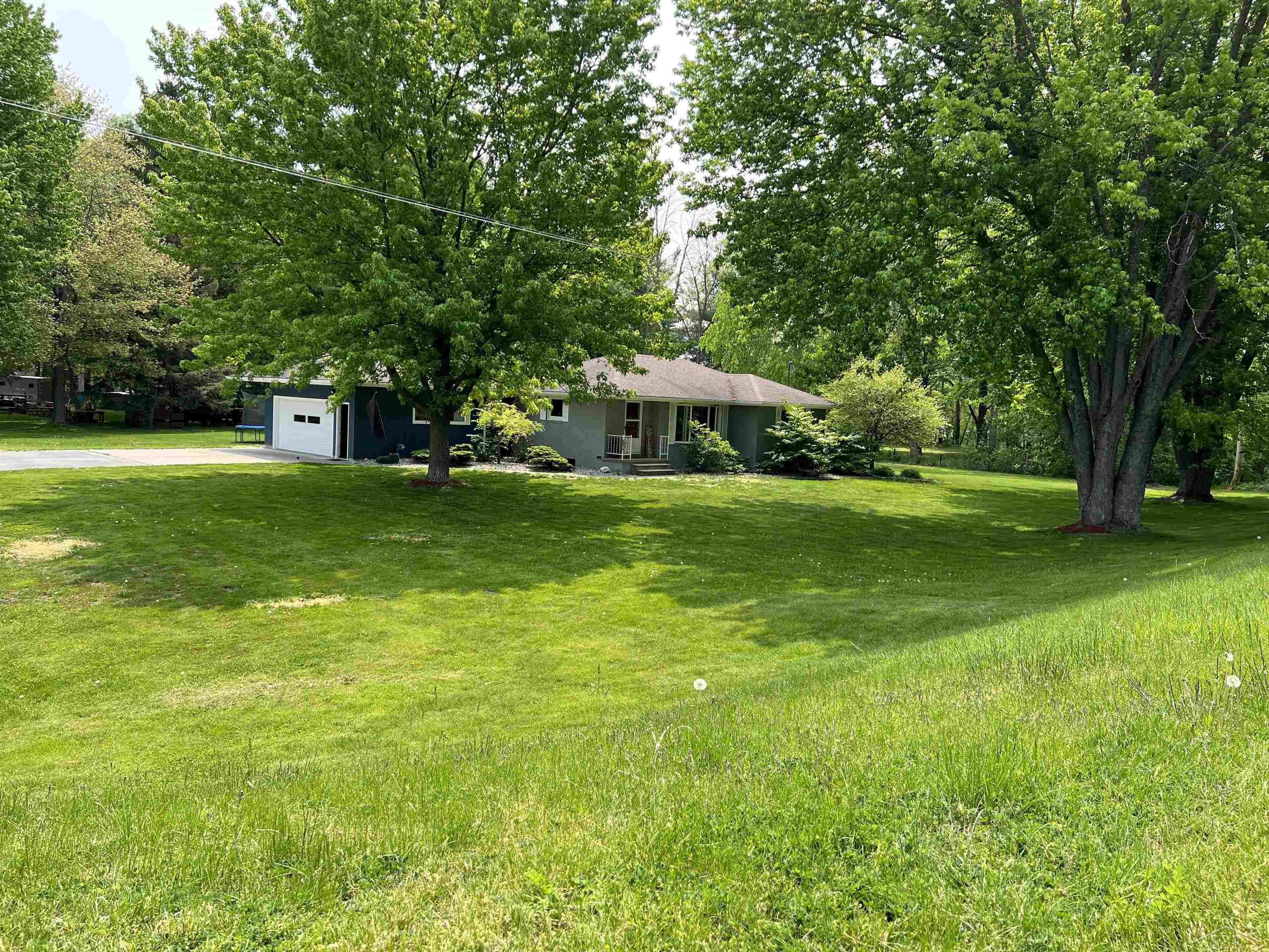 4947 Flajole Road Midland, MI 48642 - Photo 1 of 42 50109997.JPG