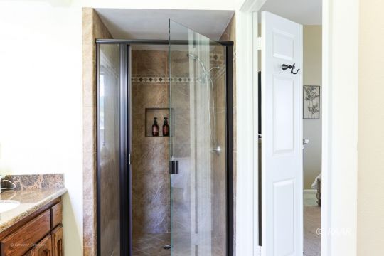 240 West Sequoia Place Ridgecrest, CA 93555 - Photo 26 of 32 a bathroom with a shower