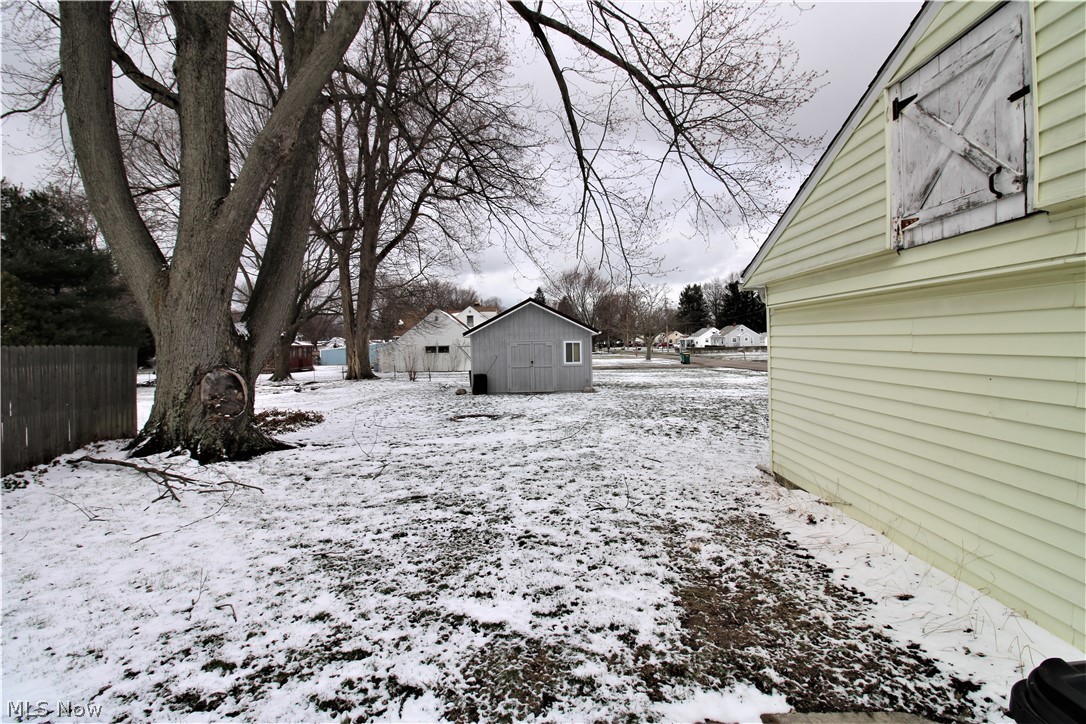 287 Hale Road Painesville, OH 44077 - Photo 6 of 15 Gallery Image 6