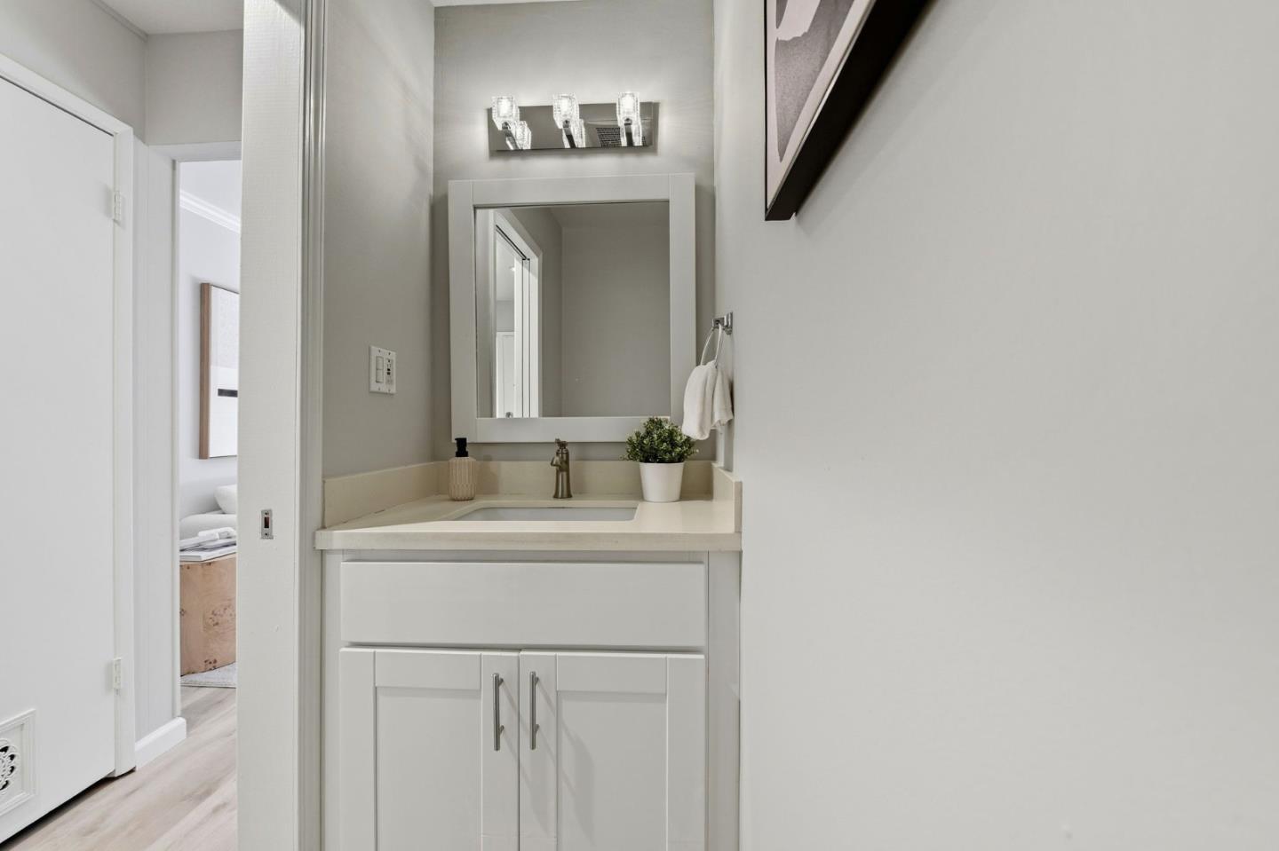 2047 Montecito Avenue, Unit 2 Mountain View, CA 94043 - Photo 20 of 36