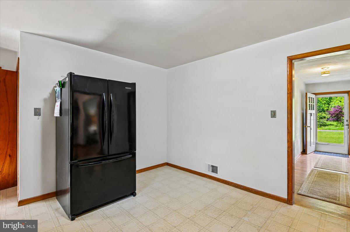 1509 Duvall Road Annapolis, MD 21409 - Photo 27 of 39 a view of a hallway with some storage and utility