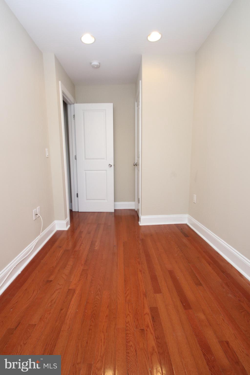 1227 Tree Street Philadelphia, PA 19148 - Photo 19 of 24 Gallery Image 19