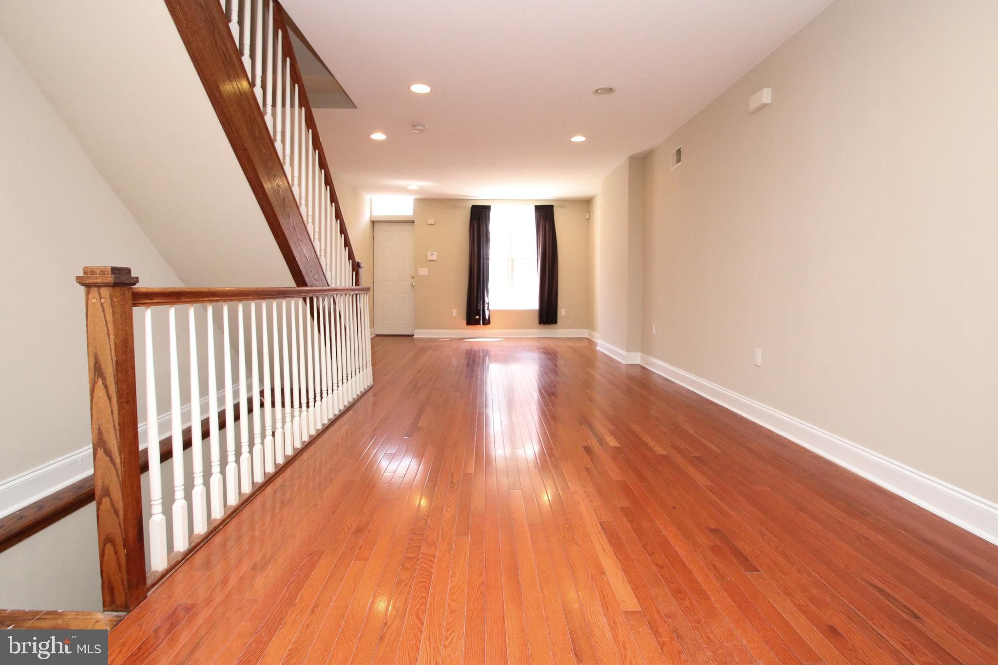 1227 Tree Street Philadelphia, PA 19148 - Photo 5 of 24 Gallery Image 5