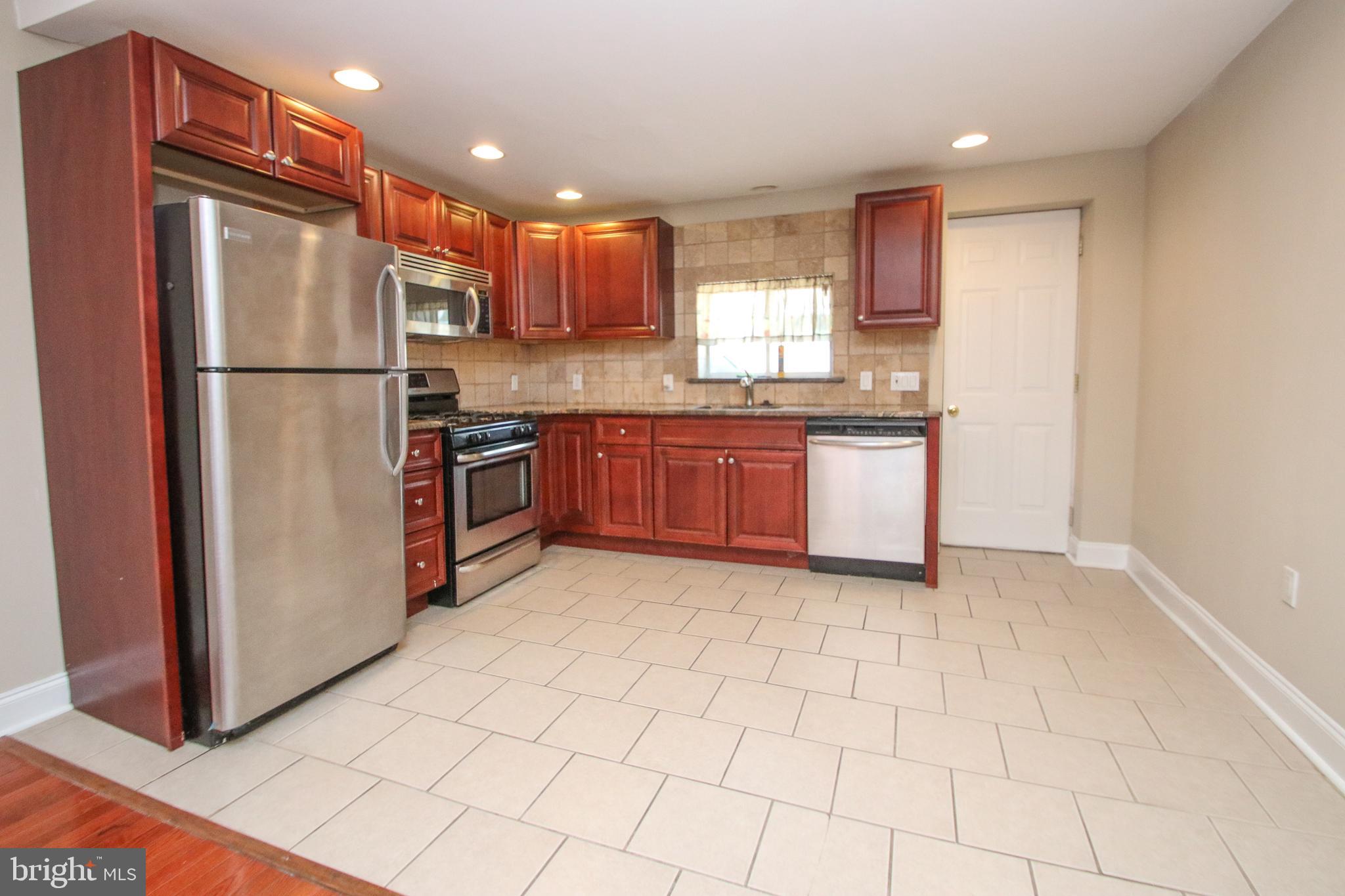 1227 Tree Street Philadelphia, PA 19148 - Photo 7 of 24 Gallery Image 7