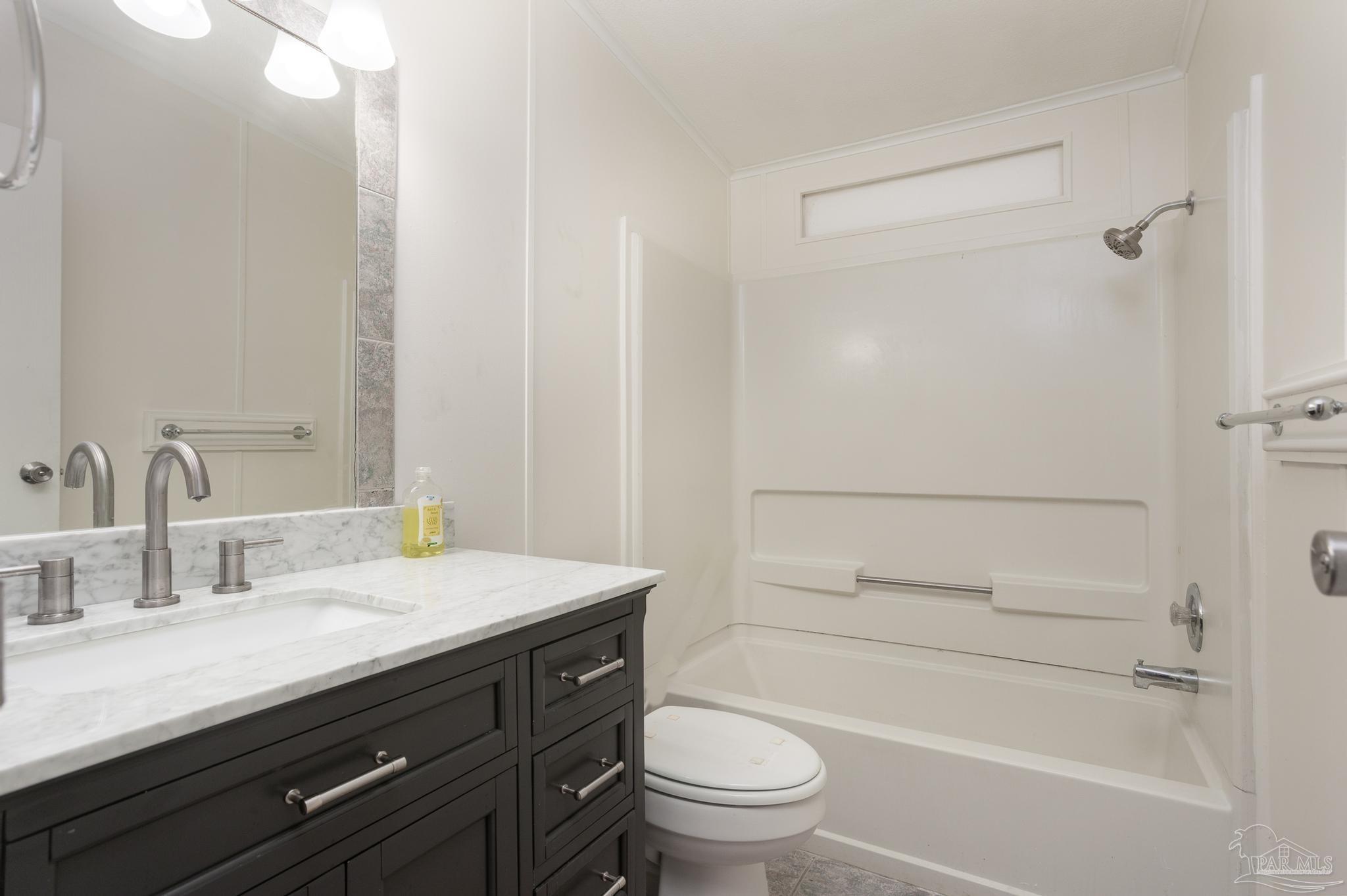 1945 Reagan Road Navarre, FL 32566 - Photo 15 of 39 Gallery Image 15