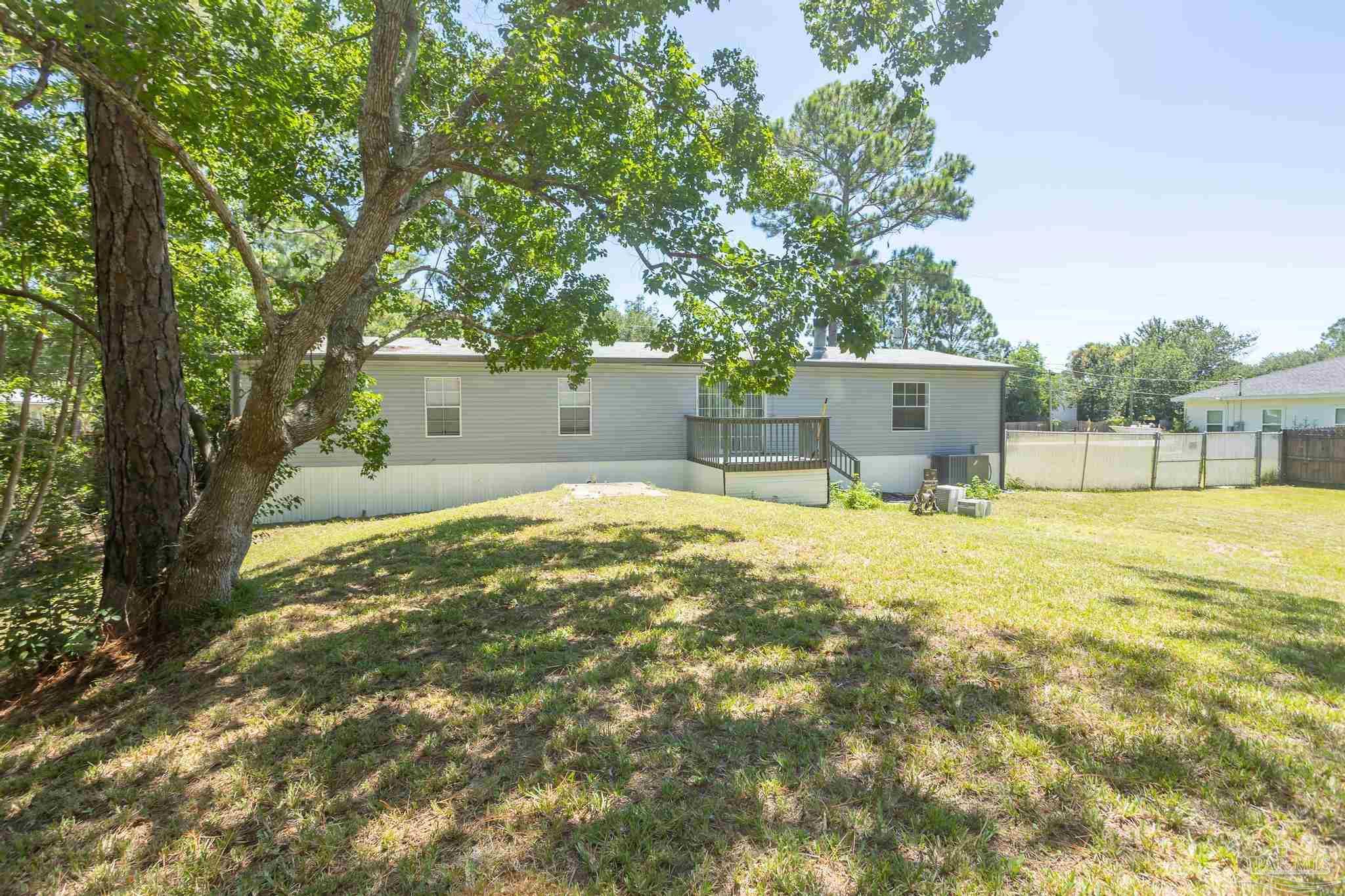 1945 Reagan Road Navarre, FL 32566 - Photo 33 of 39 Gallery Image 33