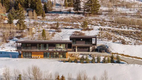 $6,350,000 | 11330 Hoback Junction South Road, Jackson, WY 83001