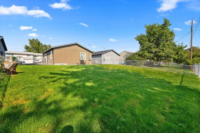 $340,000 | 10718 East Augusta Avenue, Spokane, WA 99206