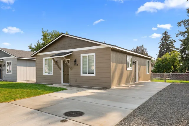 $340,000 | 10718 East Augusta Avenue, Spokane, WA 99206
