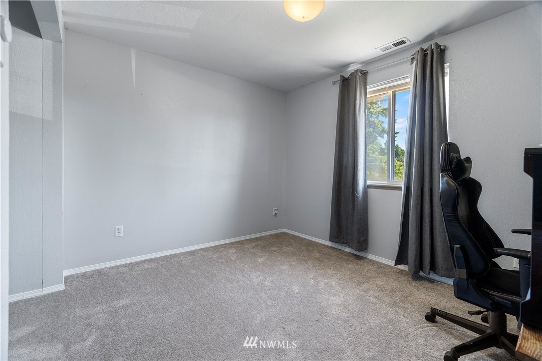 8919 183rd Avenue Southwest Rochester, WA 98579 - Photo 22 of 37