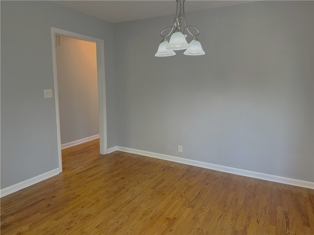 1005 South 3rd Street Effingham, IL 62401 - Photo 7 of 24 Dining Room