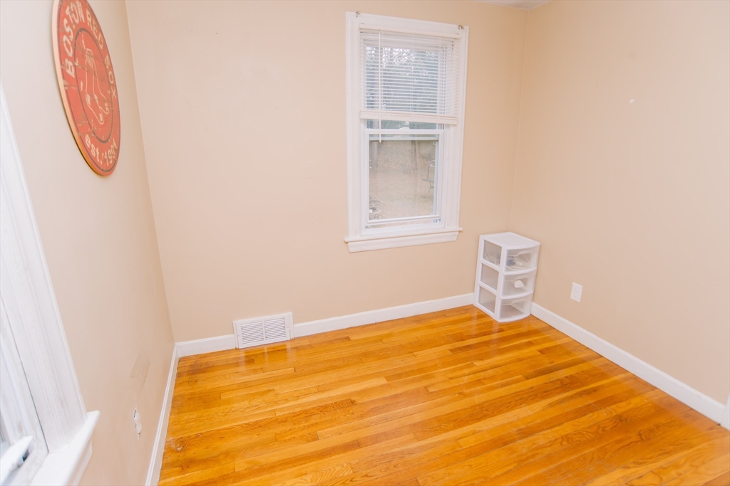 63 Granger Street Springfield, MA 01119 - Photo 21 of 40
