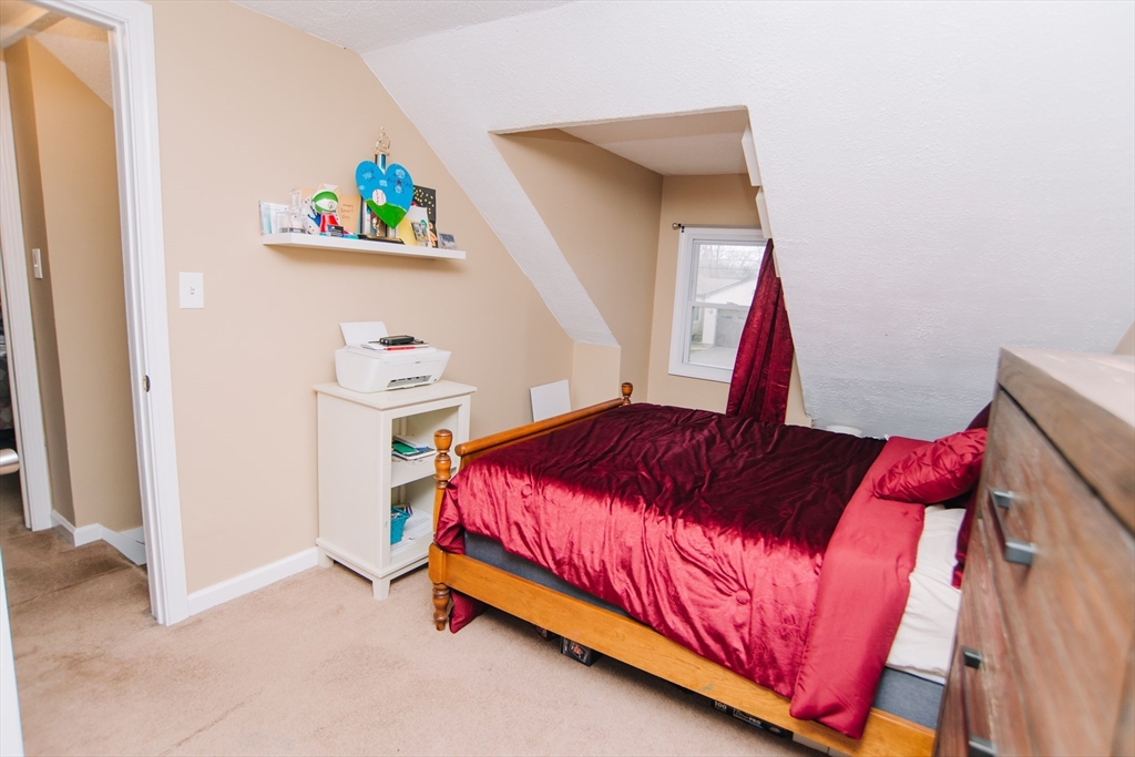 63 Granger Street Springfield, MA 01119 - Photo 23 of 40